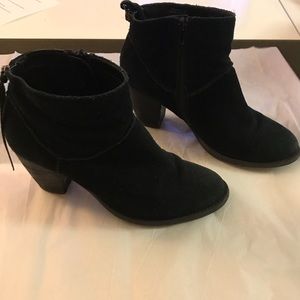 Black boots